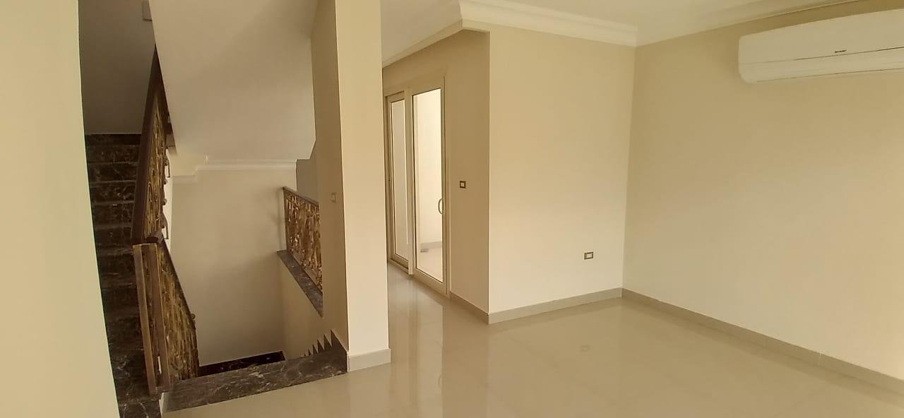 Spacious Villa for Rent in CFC Oriana 3 Compound