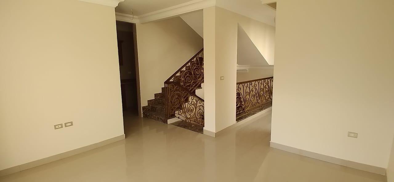Spacious Villa for Rent in CFC Oriana 3 Compound