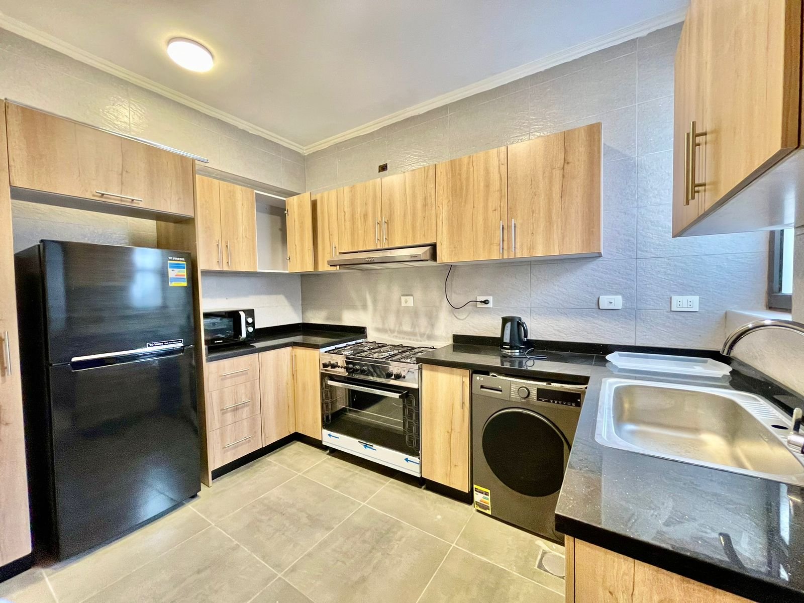 Fully Furnished Three Bedroom Apartment for Rent in Eastown